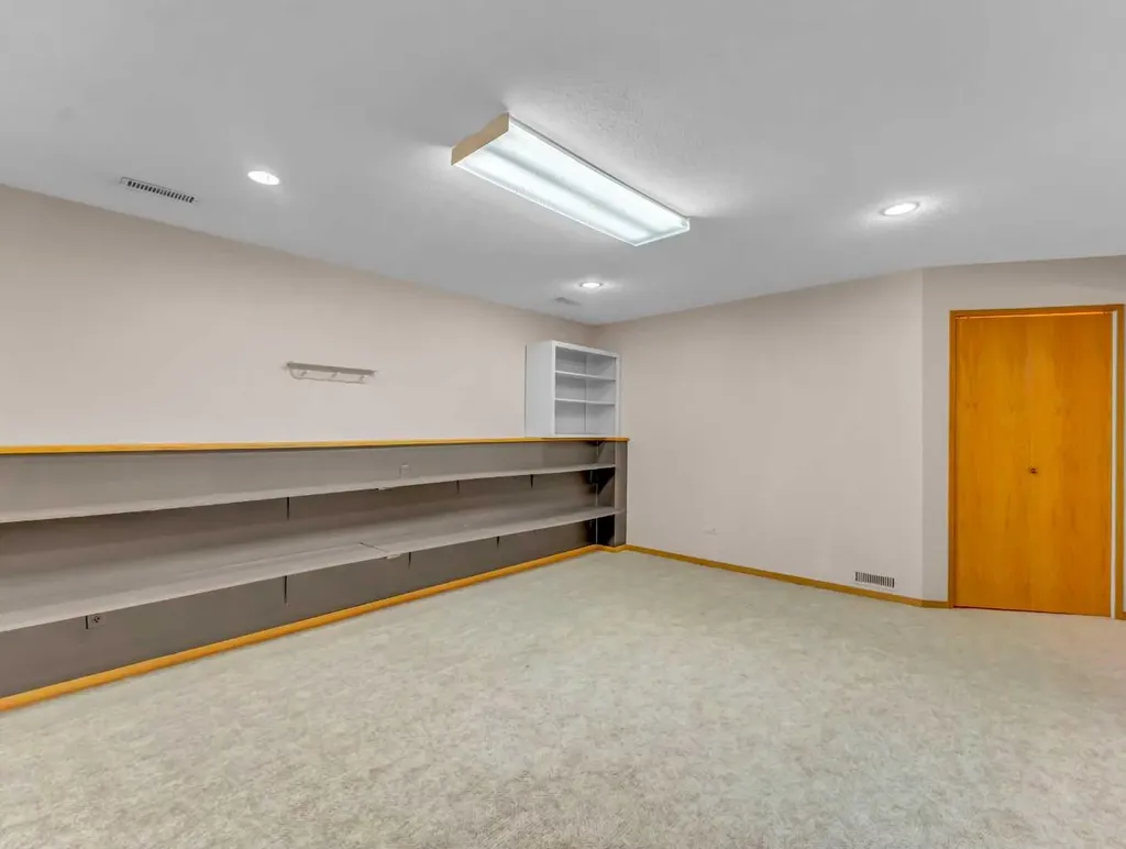 39 Rae Crescent SE Medicine Hat AB T1B3A2