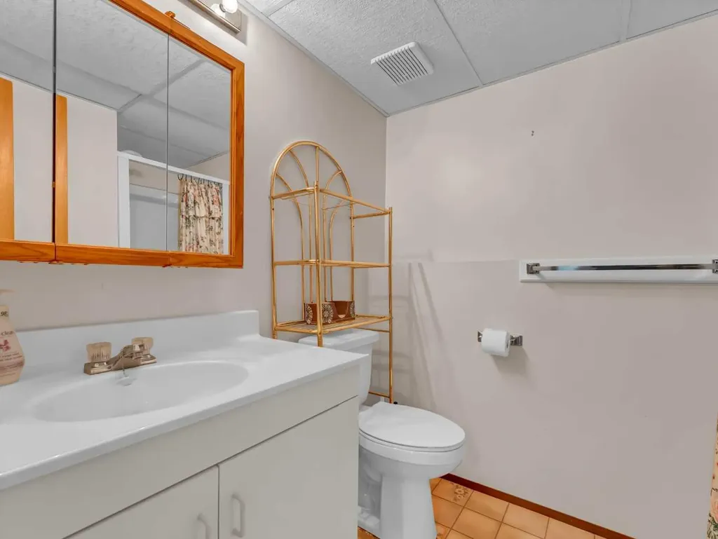 39 Rae Crescent SE Medicine Hat AB T1B3A2