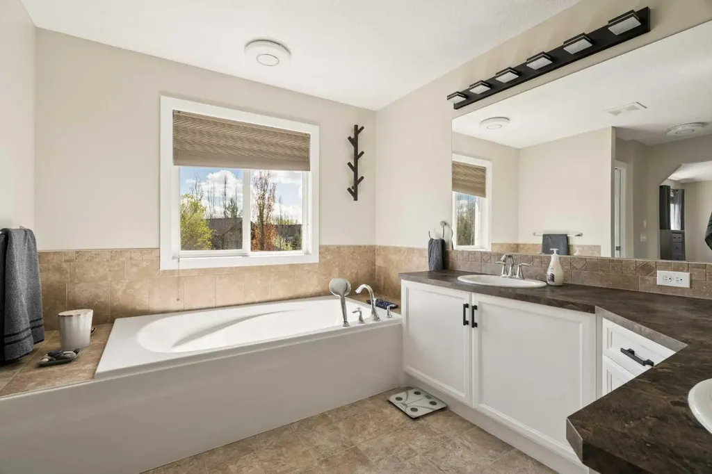 150 Crystal Green Drive Okotoks AB T1S 0C8