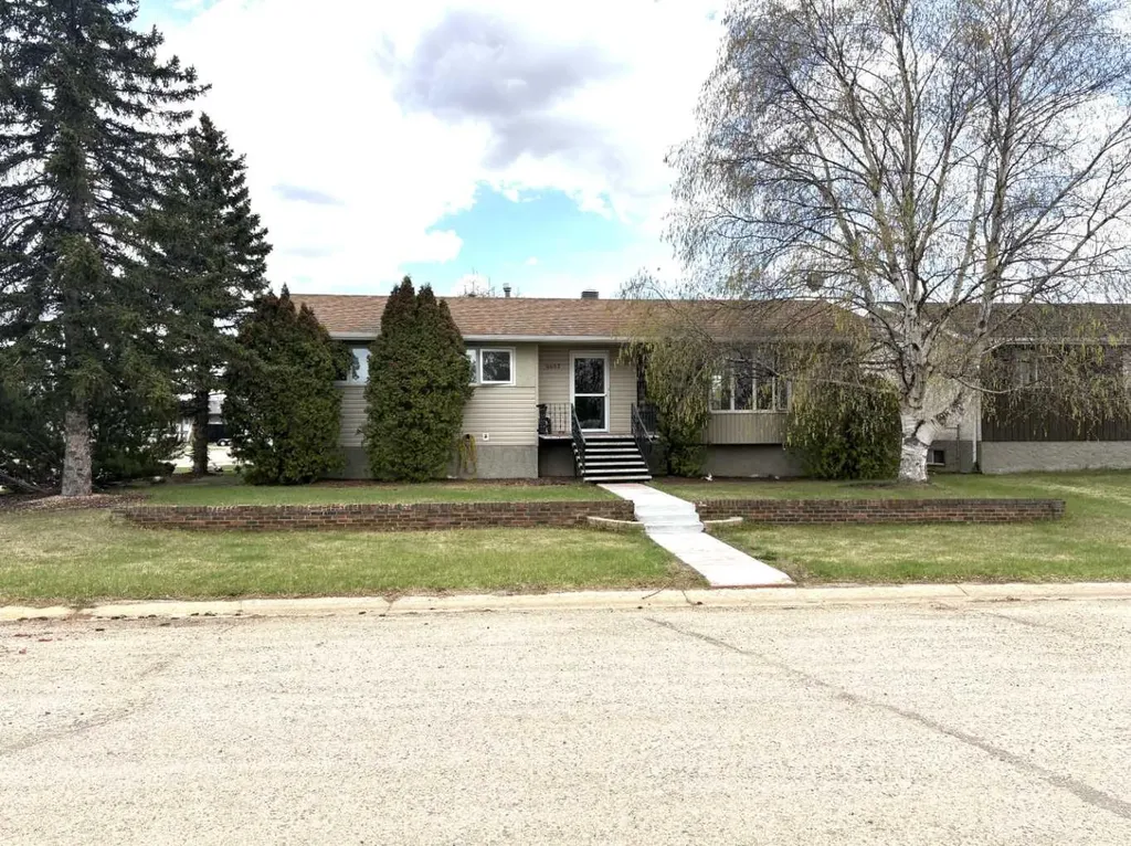 5602 47 Avenue W Forestburg AB T0B 1N0