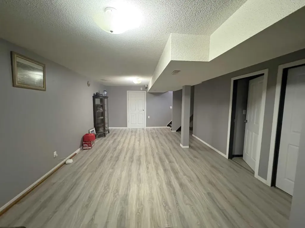 5602 47 Avenue W Forestburg AB T0B 1N0