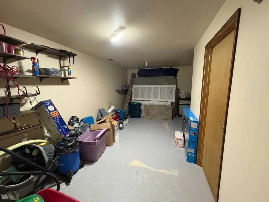 5602 47 Avenue W Forestburg AB T0B 1N0