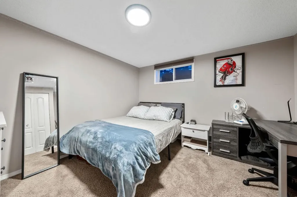 6003 Legsby Road SW Calgary AB T3E 5G5