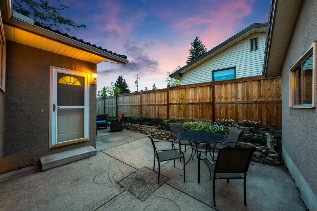 6003 Legsby Road SW Calgary AB T3E 5G5