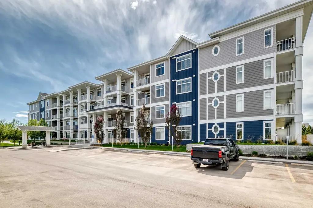 300 Auburn Meadows Common SE Calgary AB T3M 3E7