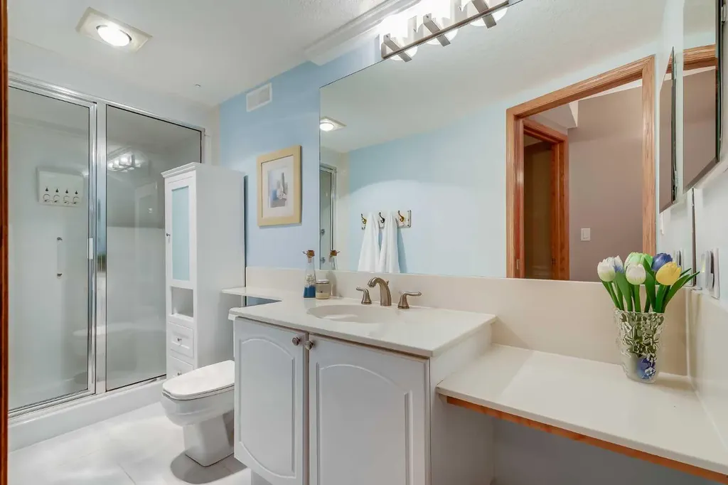 8 Mt Cascade Close SE Calgary AB T2Z 2K3