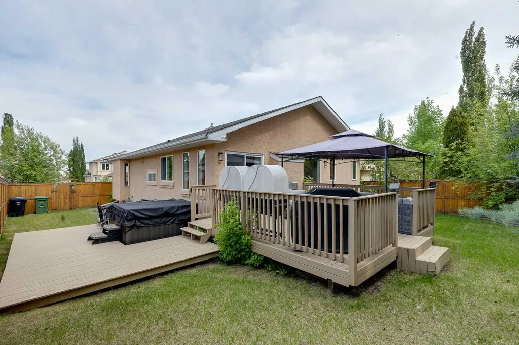 8 Mt Cascade Close SE Calgary AB T2Z 2K3