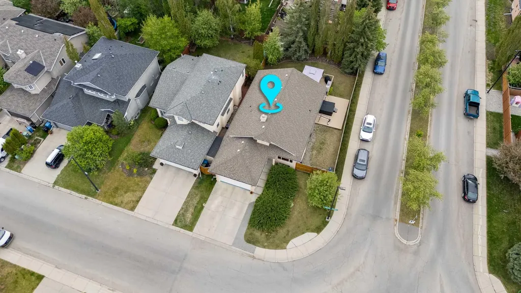 8 Mt Cascade Close SE Calgary AB T2Z 2K3