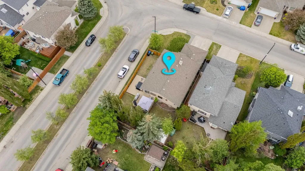 8 Mt Cascade Close SE Calgary AB T2Z 2K3