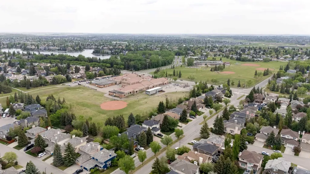 8 Mt Cascade Close SE Calgary AB T2Z 2K3