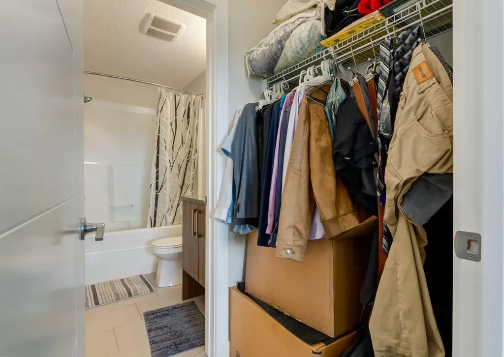 4 Sage Hill Terrace NW Calgary AB T3R 0W4