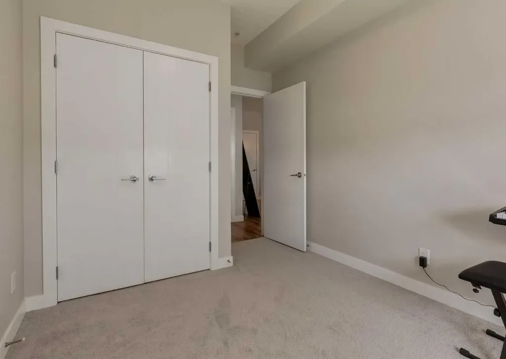 4 Sage Hill Terrace NW Calgary AB T3R 0W4