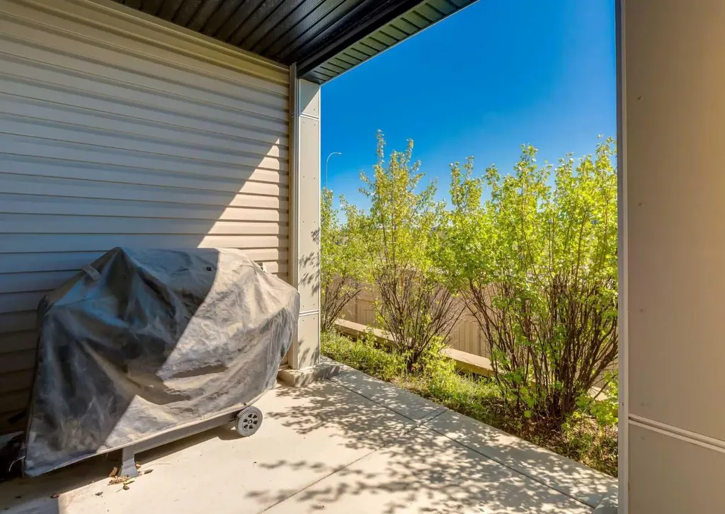 4 Sage Hill Terrace NW Calgary AB T3R 0W4