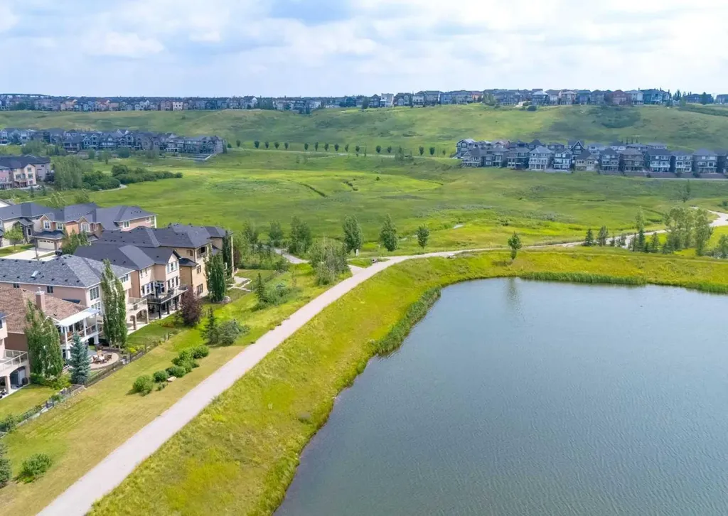 4 Sage Hill Terrace NW Calgary AB T3R 0W4