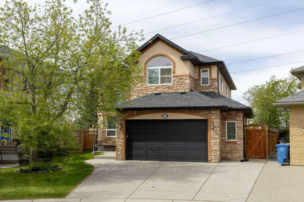 22 Strathridge Court SW Calgary AB T3H 4M2