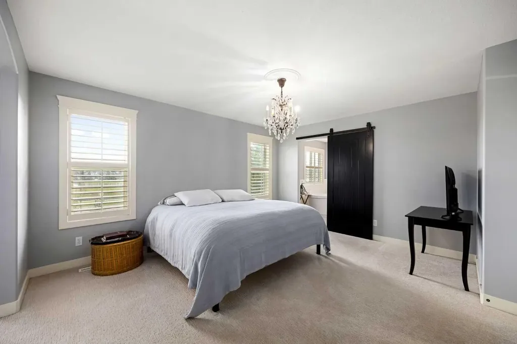 22 Strathridge Court SW Calgary AB T3H 4M2