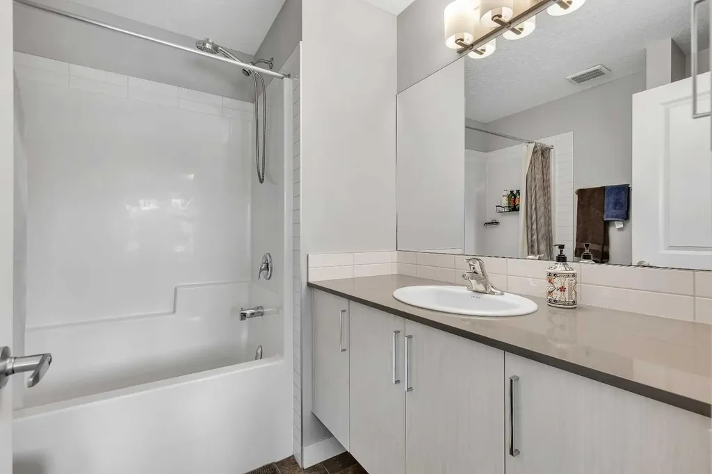 154 Seton Passage SE Calgary AB T3M3A6