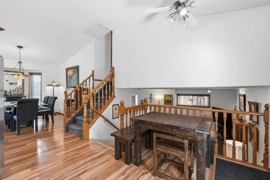 672 Macewan Drive NW Calgary AB T3K 3J5
