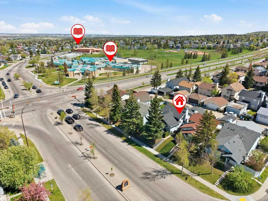 672 Macewan Drive NW Calgary AB T3K 3J5