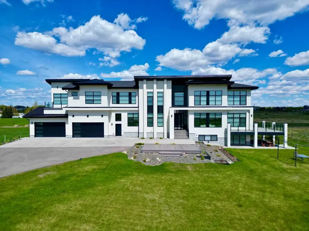 33190 Glendale Road Rural Rocky View County AB T4C 2Z4