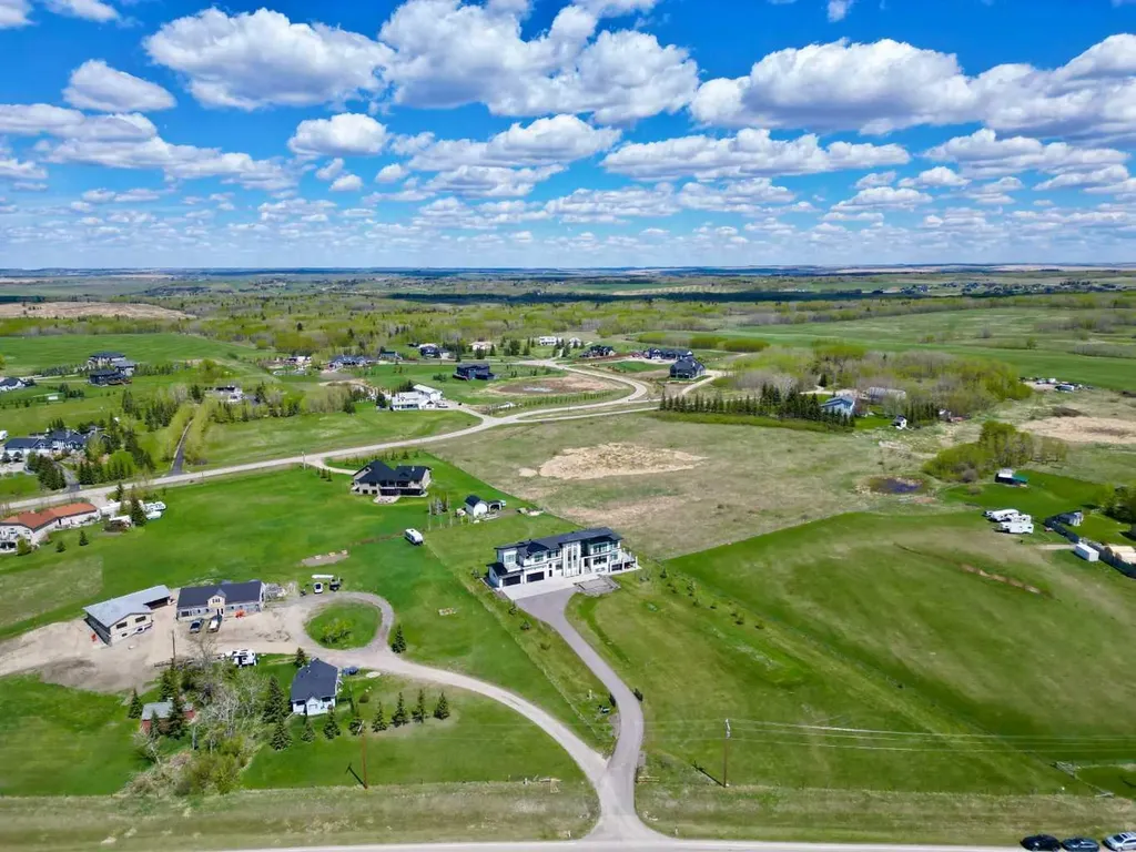 33190 Glendale Road Rural Rocky View County AB T4C 2Z4