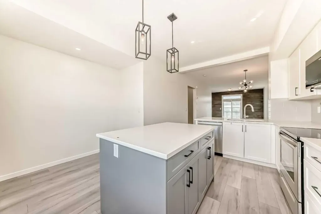 336 South Point Square SW Airdrie AB T4B 5C3