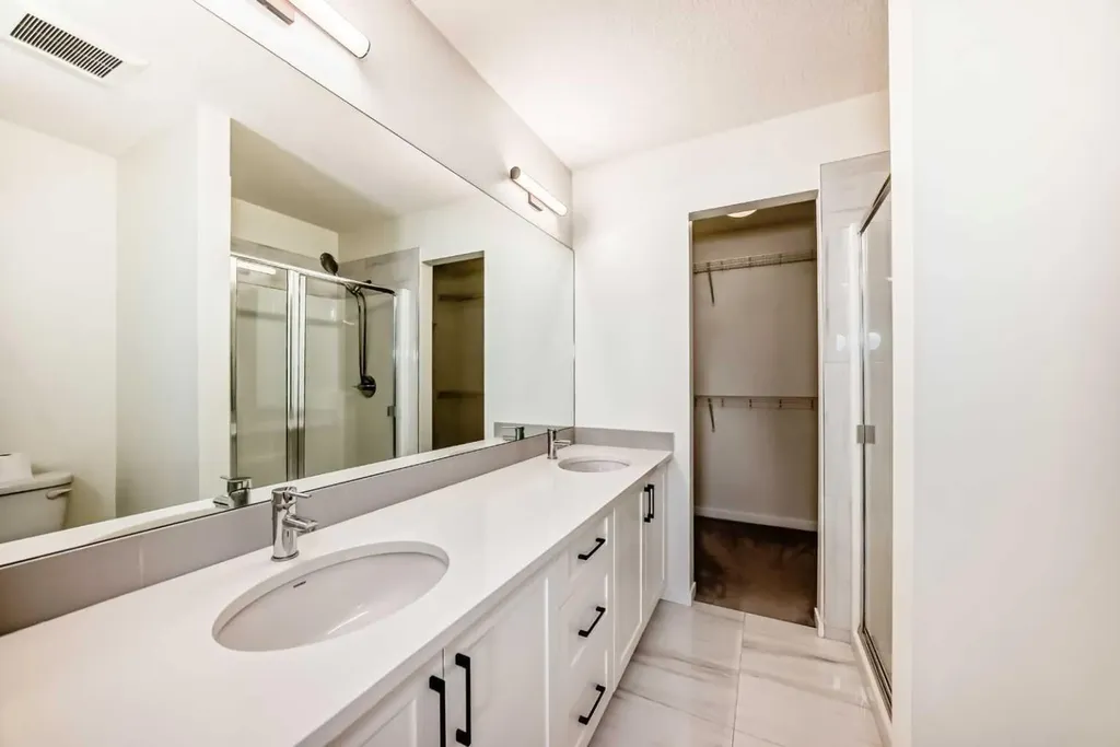 336 South Point Square SW Airdrie AB T4B 5C3