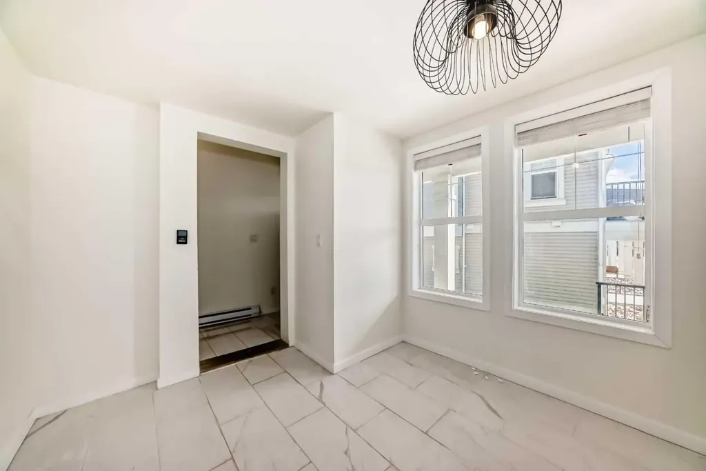 336 South Point Square SW Airdrie AB T4B 5C3