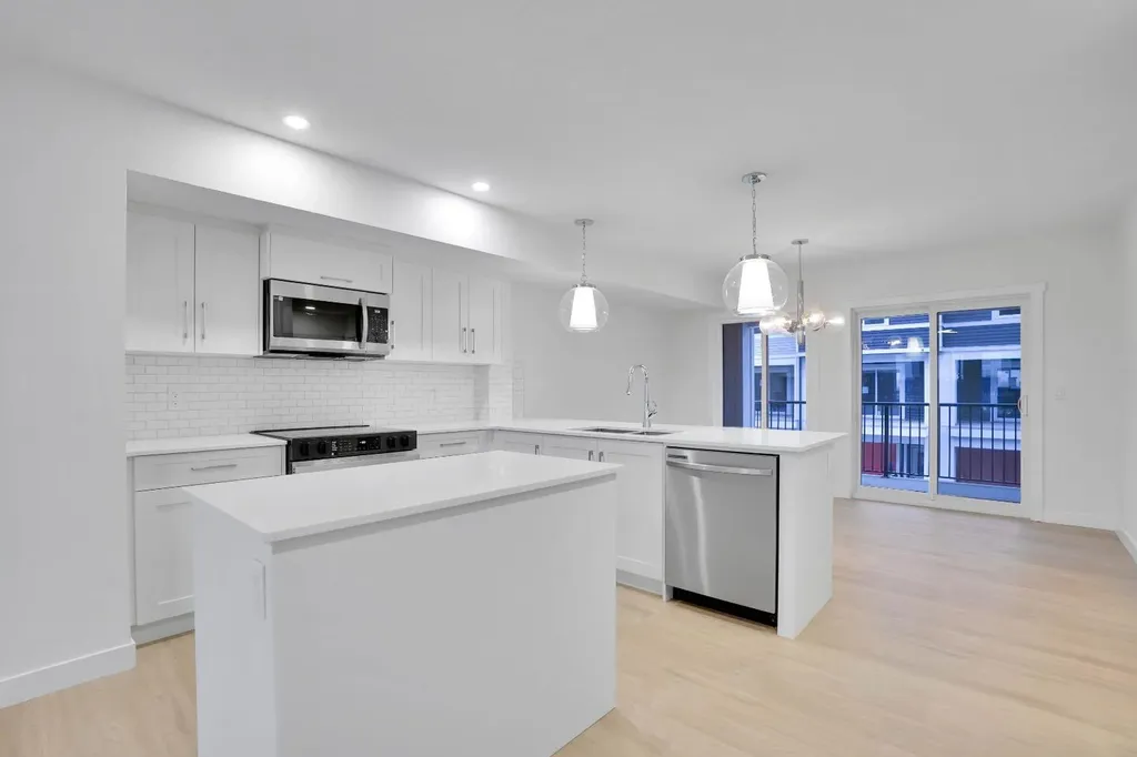 186 Belmont Street SW Calgary AB T2X 5X5