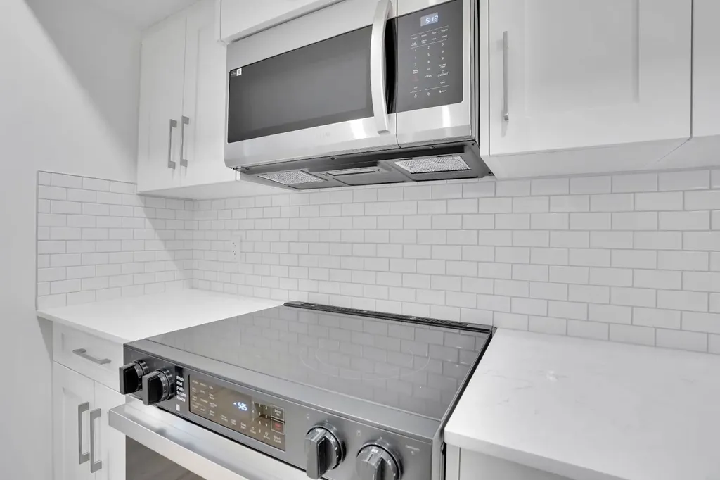 186 Belmont Street SW Calgary AB T2X 5X5