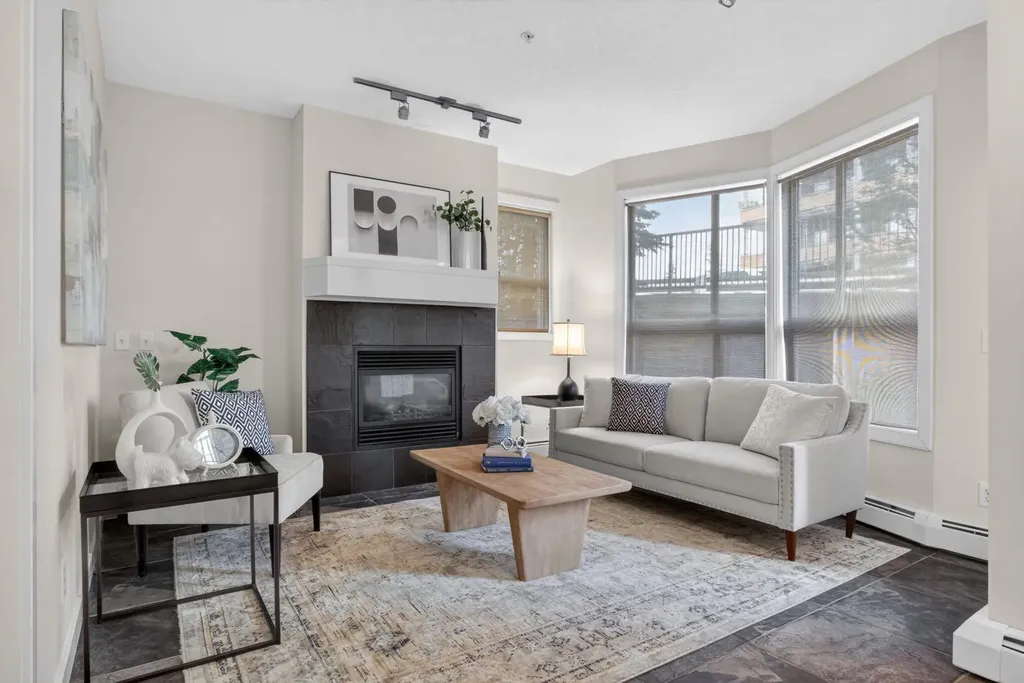 2420 34 Avenue SW Calgary AB T2T2C8