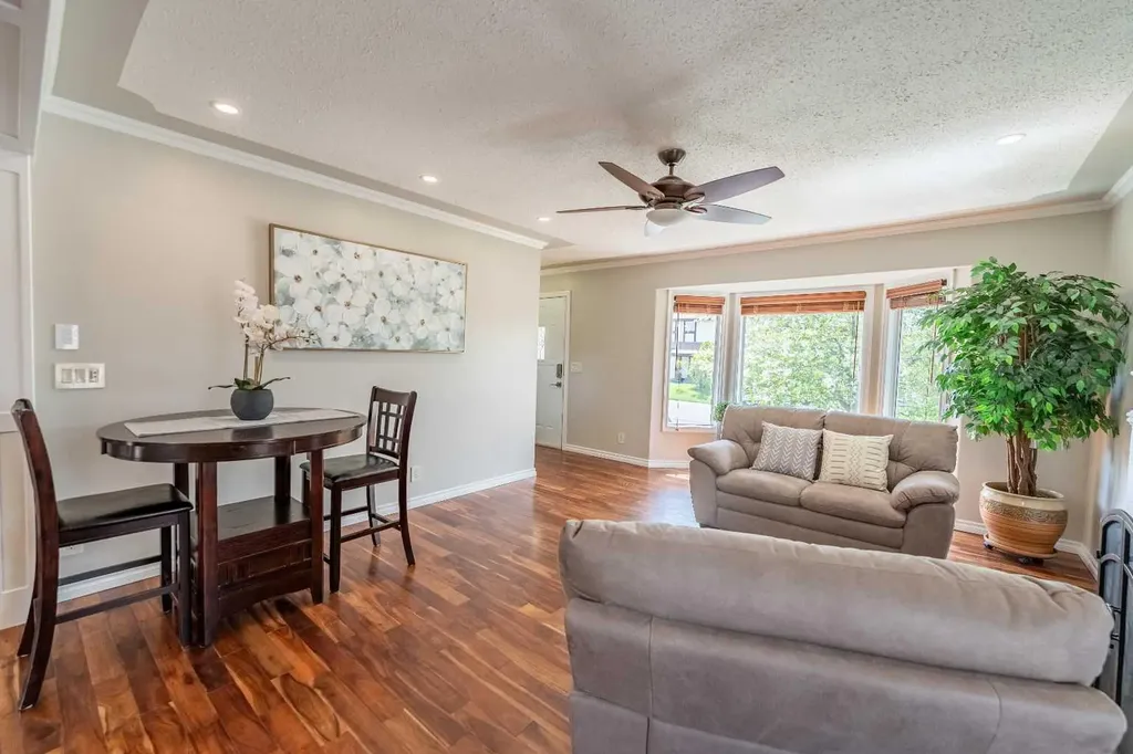 248 Templevale Road NE Calgary AB T1Y 4W3