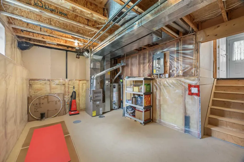 33 Country Hills Cove NW Calgary AB T3K 5G7