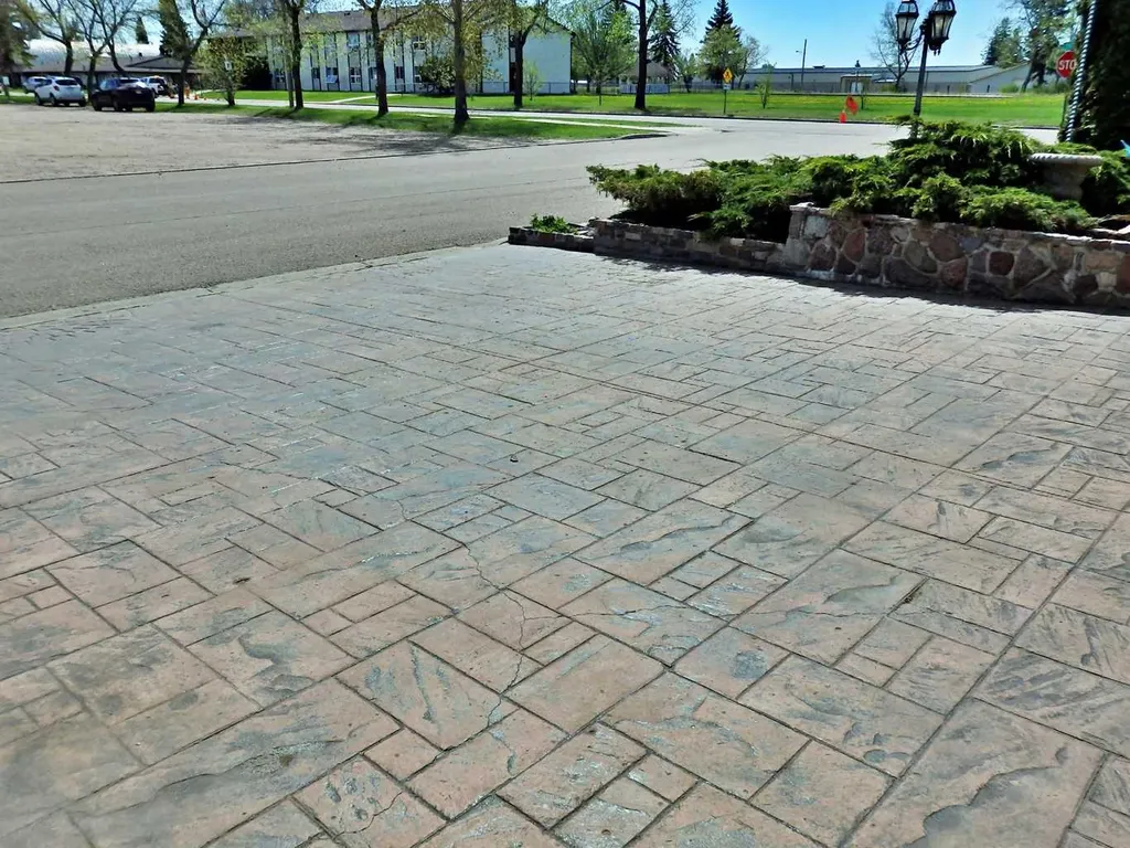 5402 50 Avenue Vermilion AB T9X 1V2