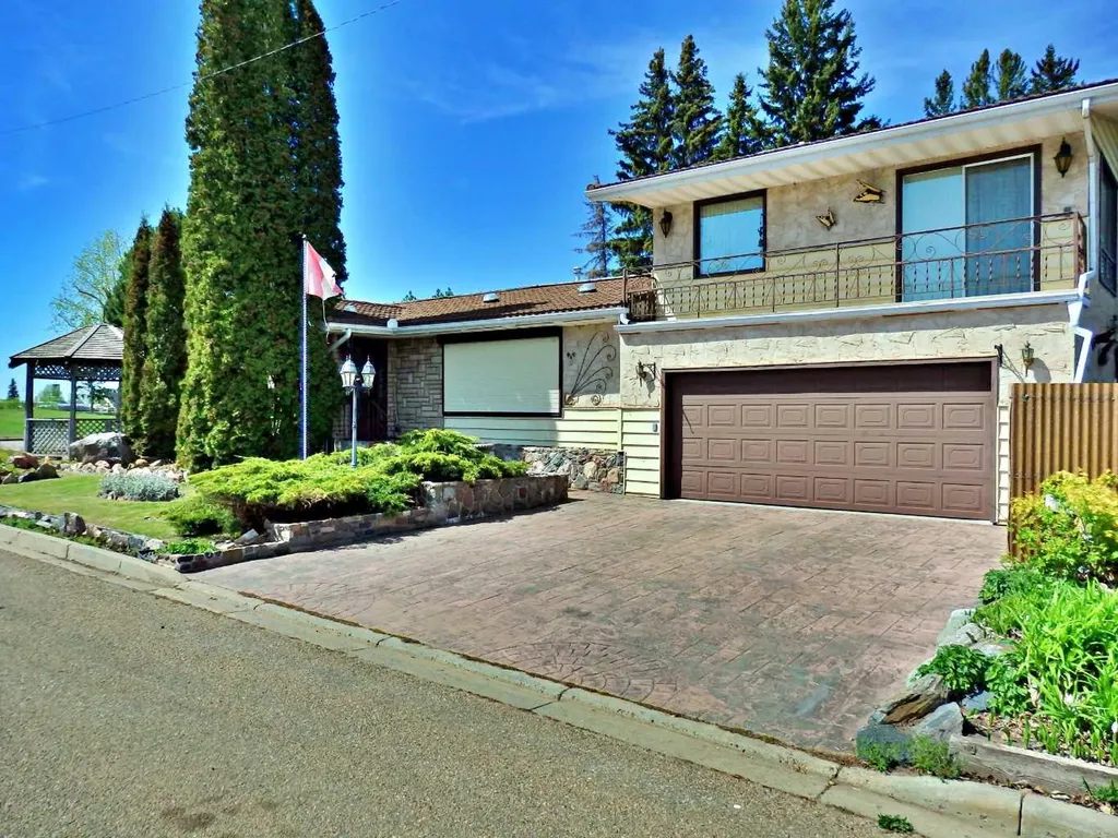 5402 50 Avenue Vermilion AB T9X 1V2