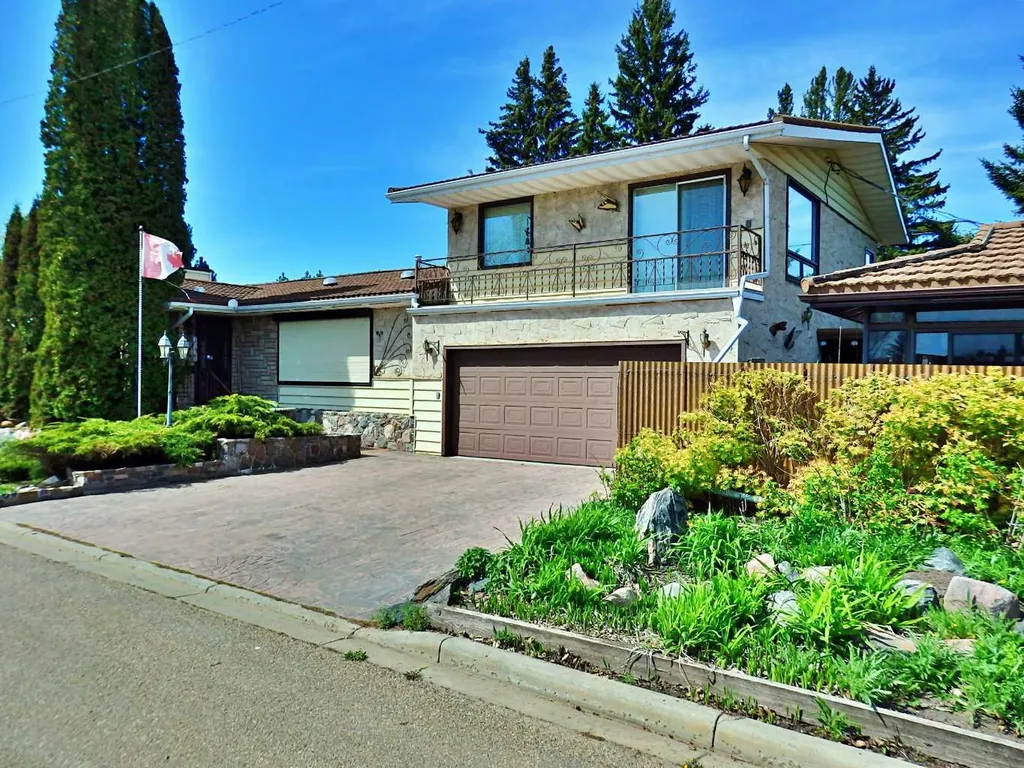5402 50 Avenue Vermilion AB T9X 1V2
