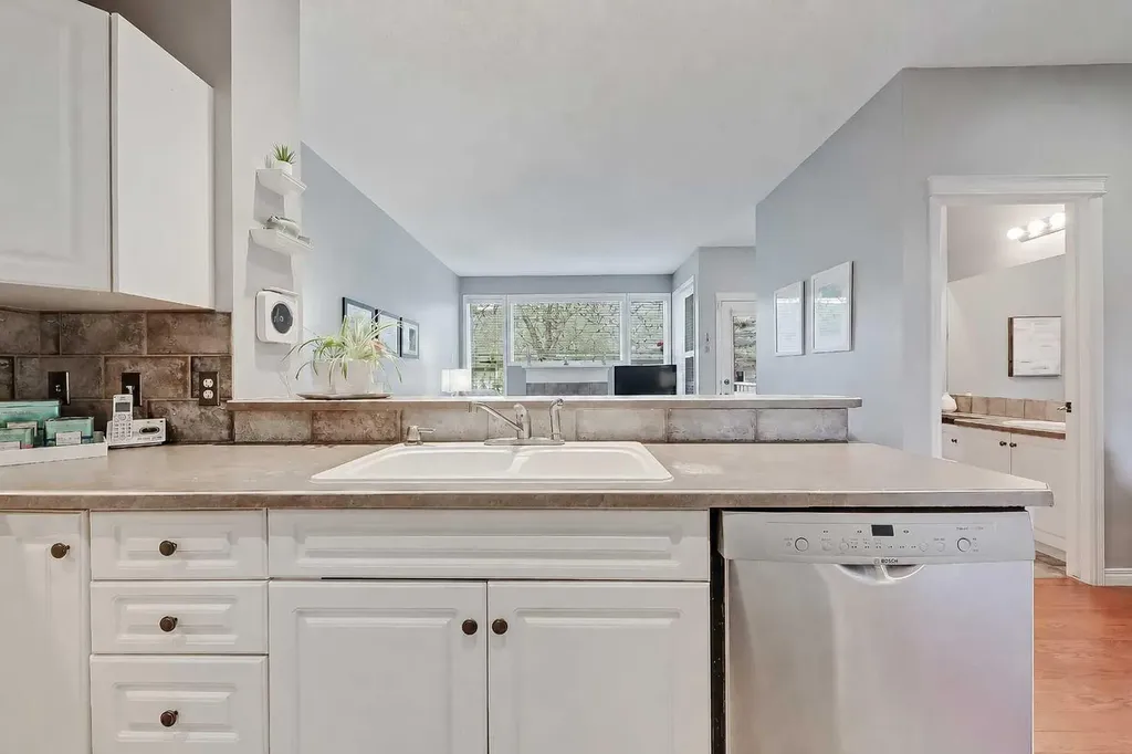 48 Promenade Way SE Calgary AB T2Z 3R4