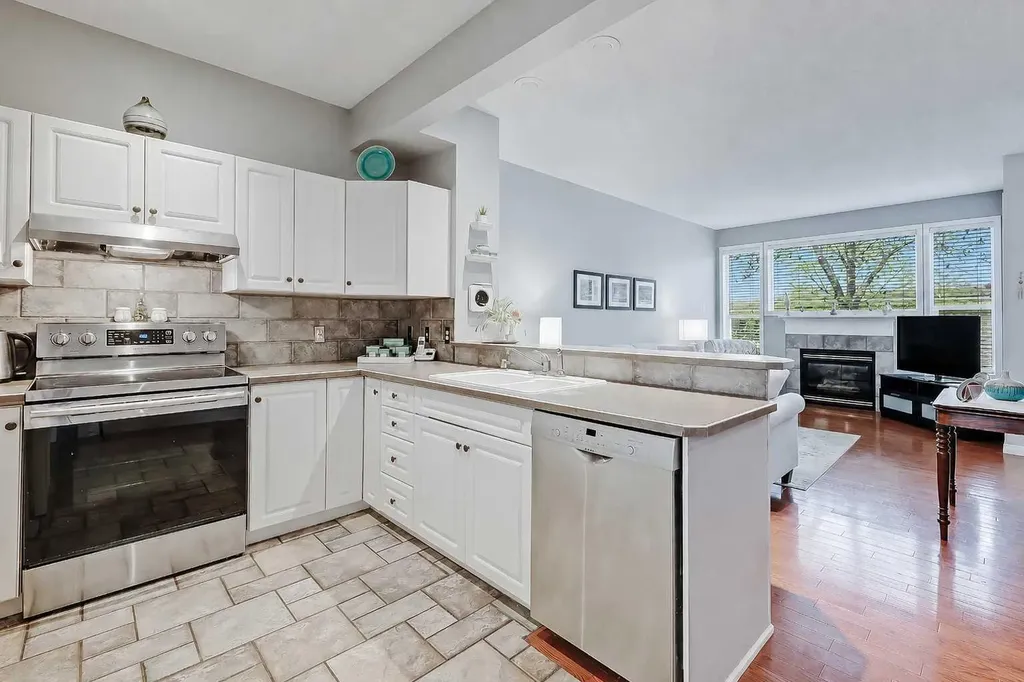 48 Promenade Way SE Calgary AB T2Z 3R4
