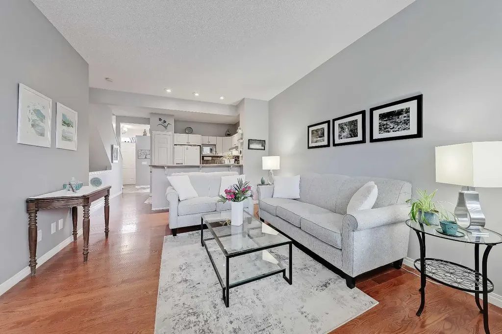 48 Promenade Way SE Calgary AB T2Z 3R4