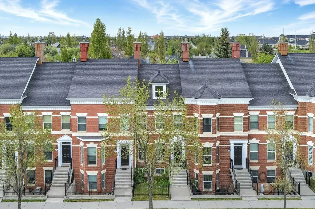 48 Promenade Way SE Calgary AB T2Z 3R4