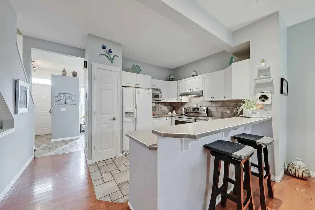 48 Promenade Way SE Calgary AB T2Z 3R4