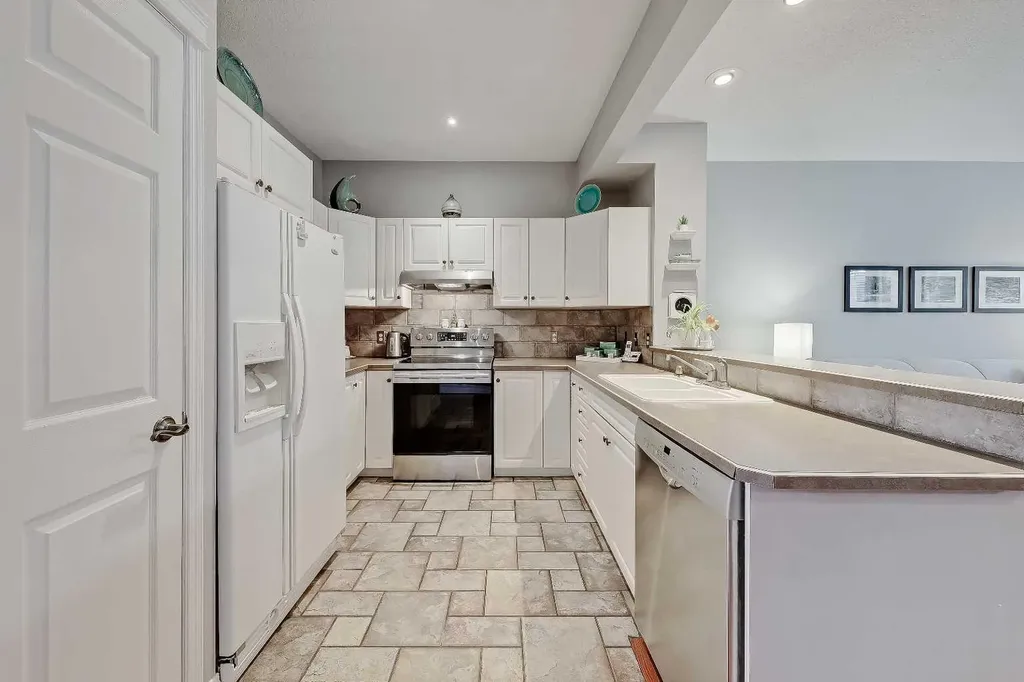 48 Promenade Way SE Calgary AB T2Z 3R4