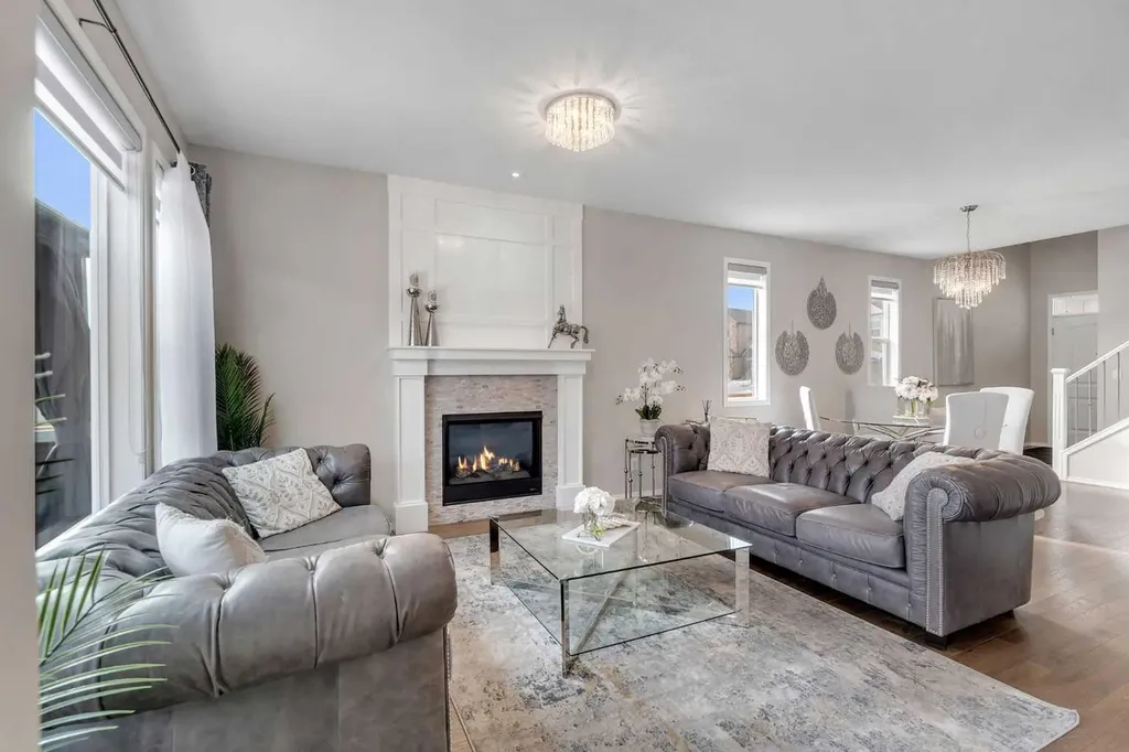 16 Nolancrest Circle NW Calgary AB T3R 0T8