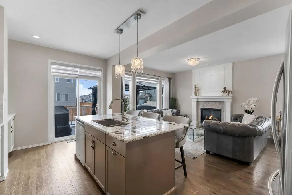 16 Nolancrest Circle NW Calgary AB T3R 0T8