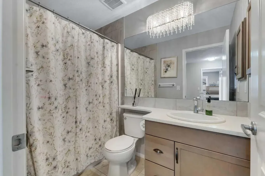16 Nolancrest Circle NW Calgary AB T3R 0T8