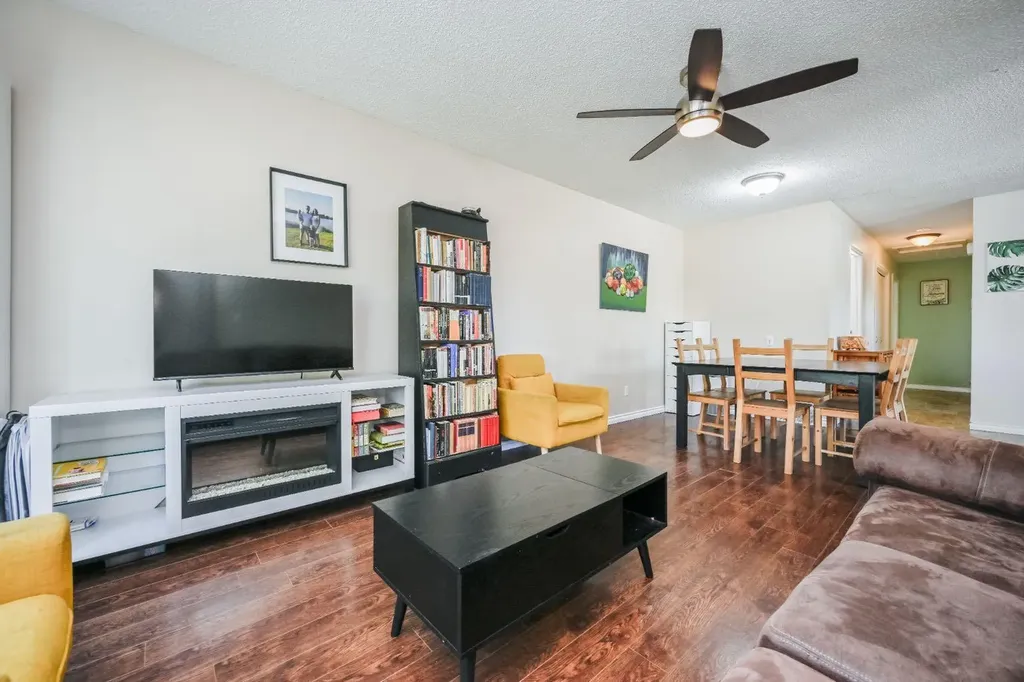 9433 121 Avenue Grande Prairie AB T8V 4R5