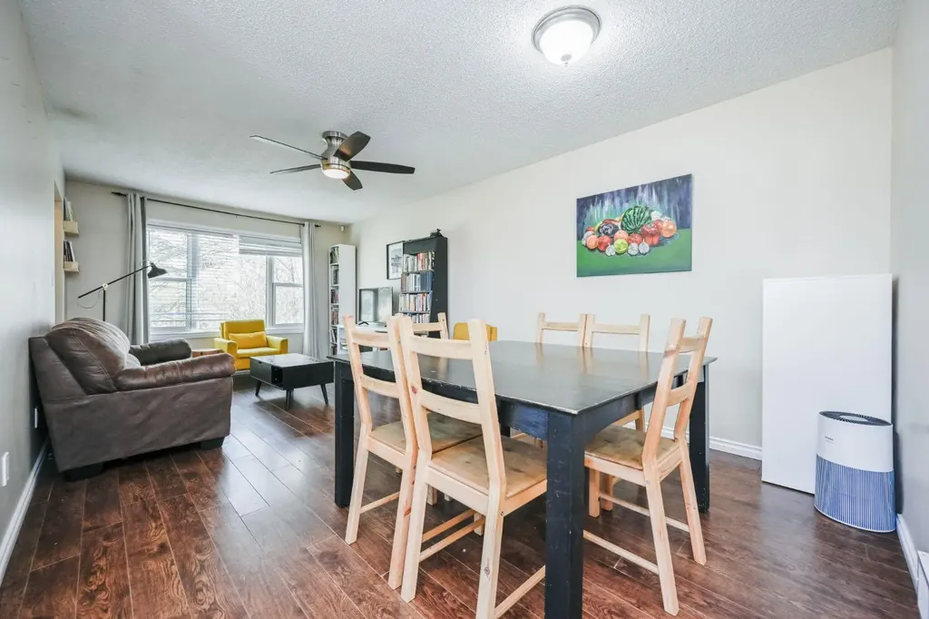 9433 121 Avenue Grande Prairie AB T8V 4R5