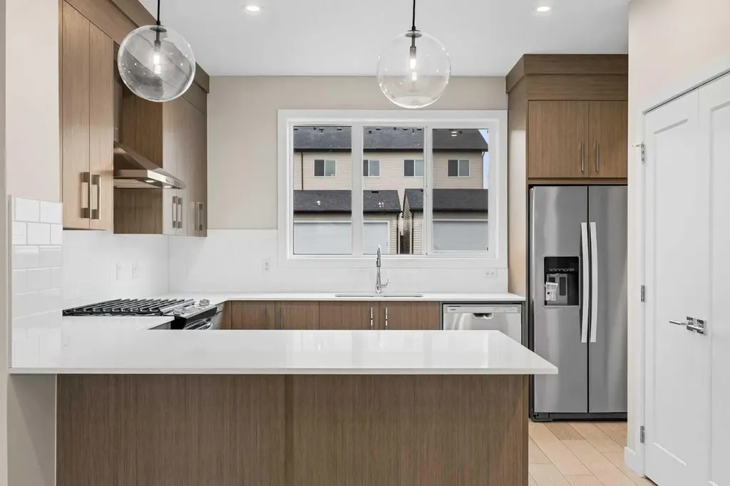 536 Chelsea Gardens Chestermere AB T1X 2V5