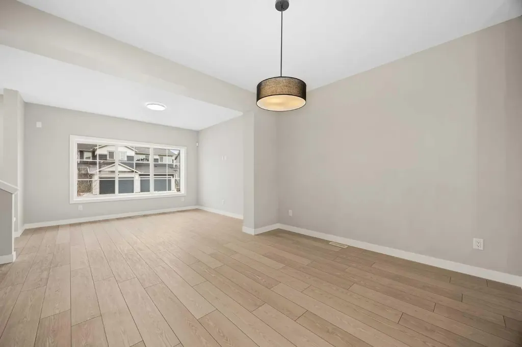 536 Chelsea Gardens Chestermere AB T1X 2V5