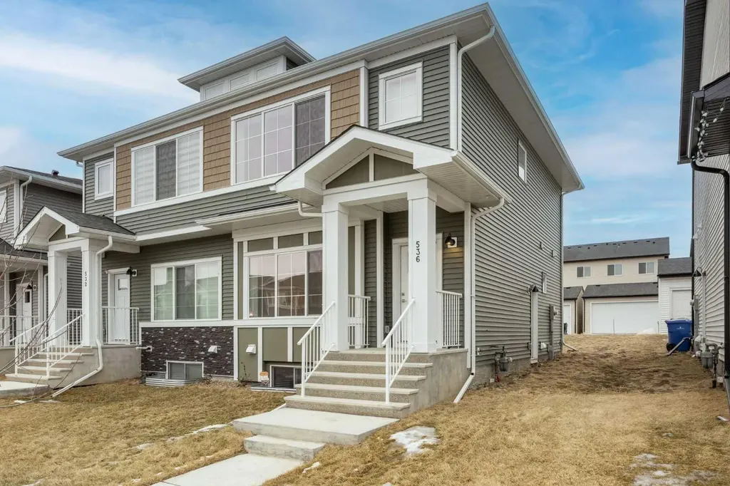 536 Chelsea Gardens Chestermere AB T1X 2V5